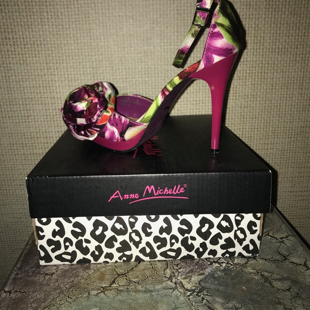Anne Michelle sz6 fuchsia&green floral platform